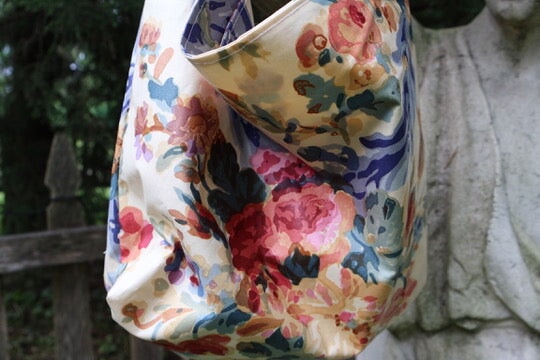 CHATEAU SILK TOTE BAG Epona Valley