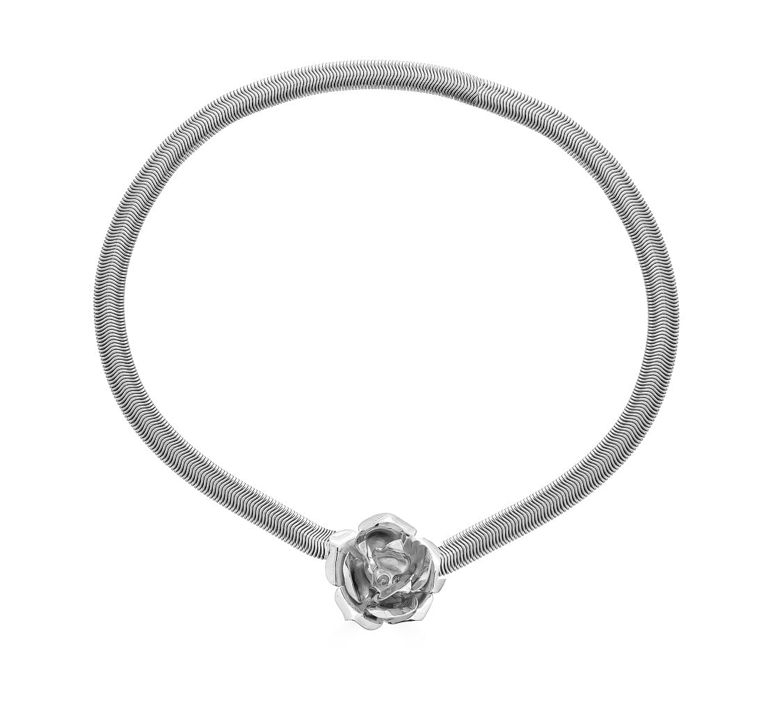 FIELD OF ROSES NECKLACE Epona Valley