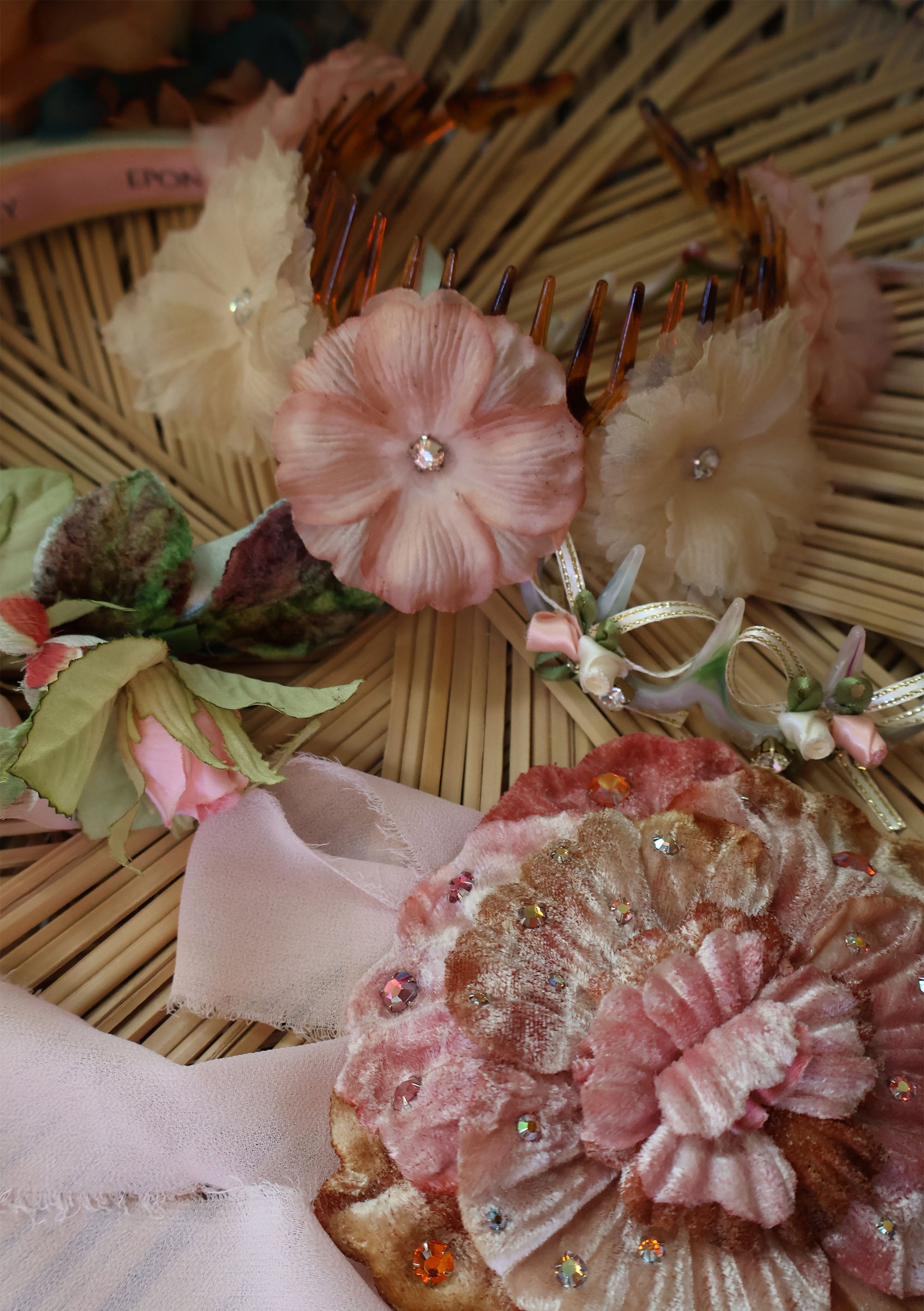 THÉA PANSIE HEADBAND Epona Valley