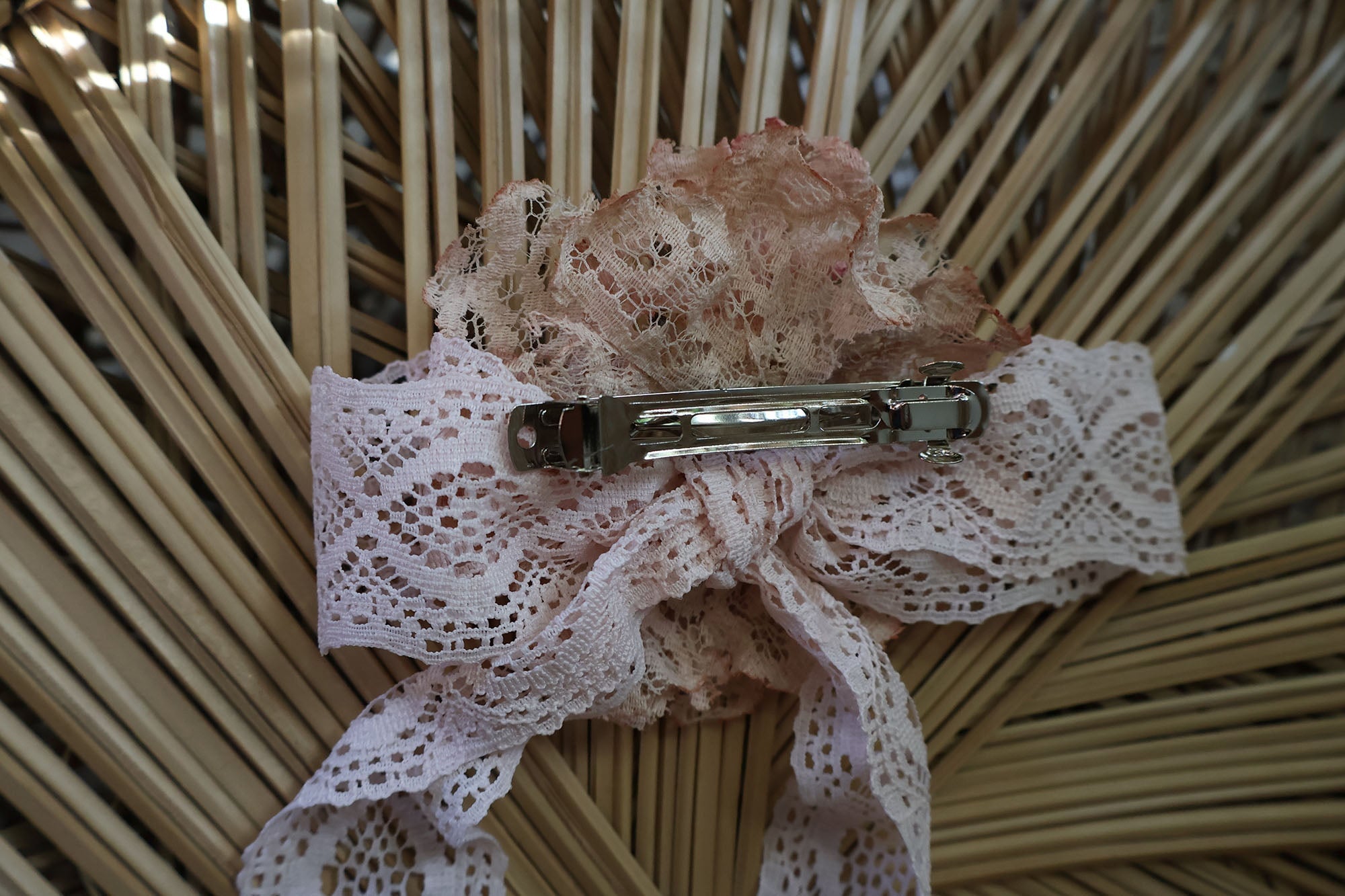 THORNFIELD LACE BOW BARRETTE Epona Valley