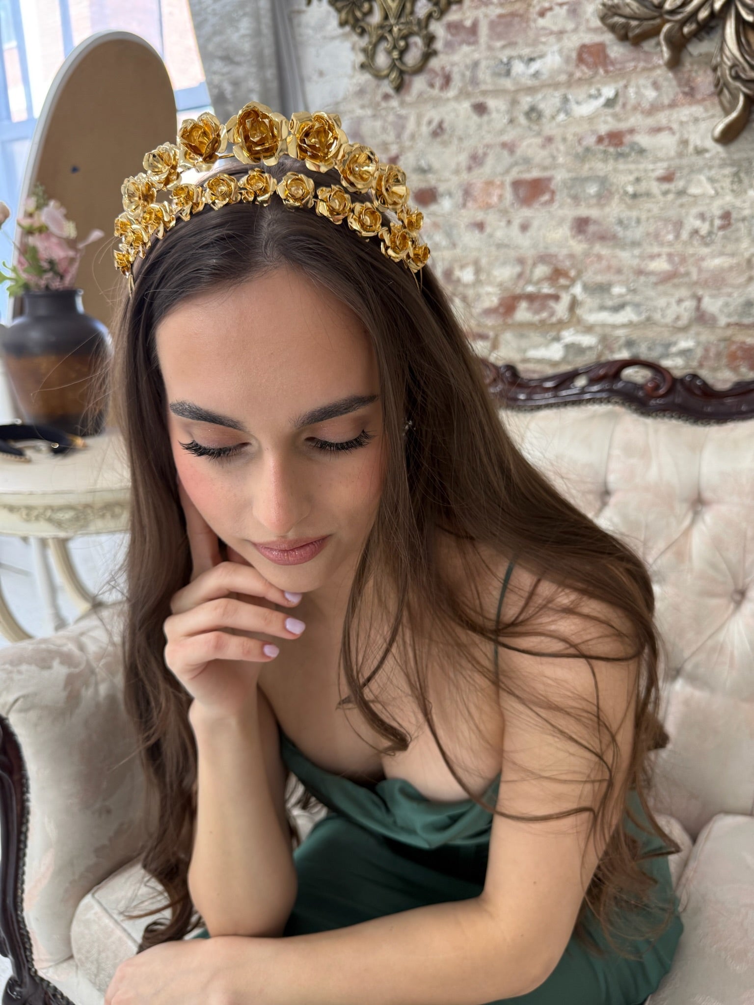 FIELD OF ROSES GARLAND Epona Valley