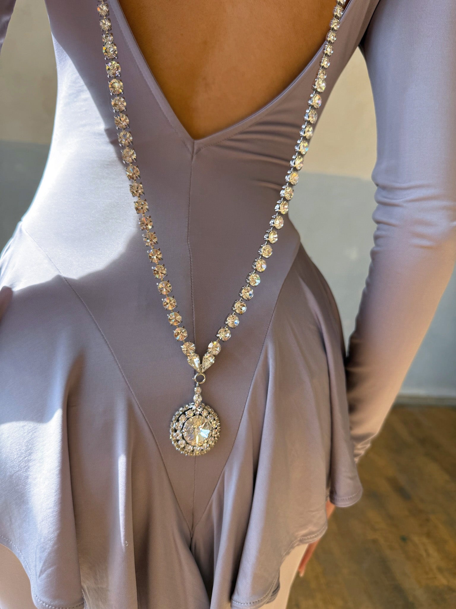 SABRINA SWAROVSKI BACK CHAIN Jewelry Epona Valley