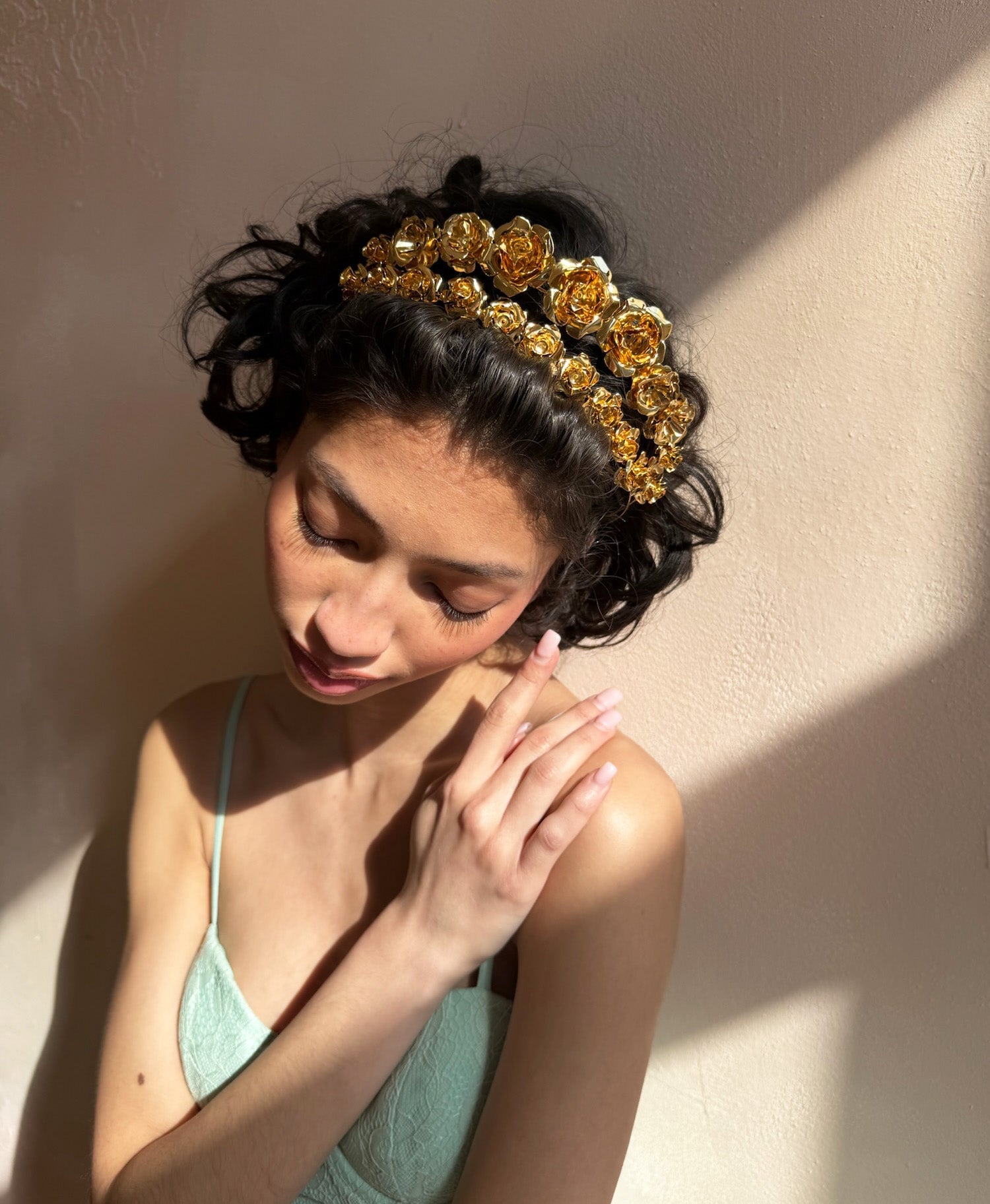 FIELD OF ROSES GARLAND Epona Valley