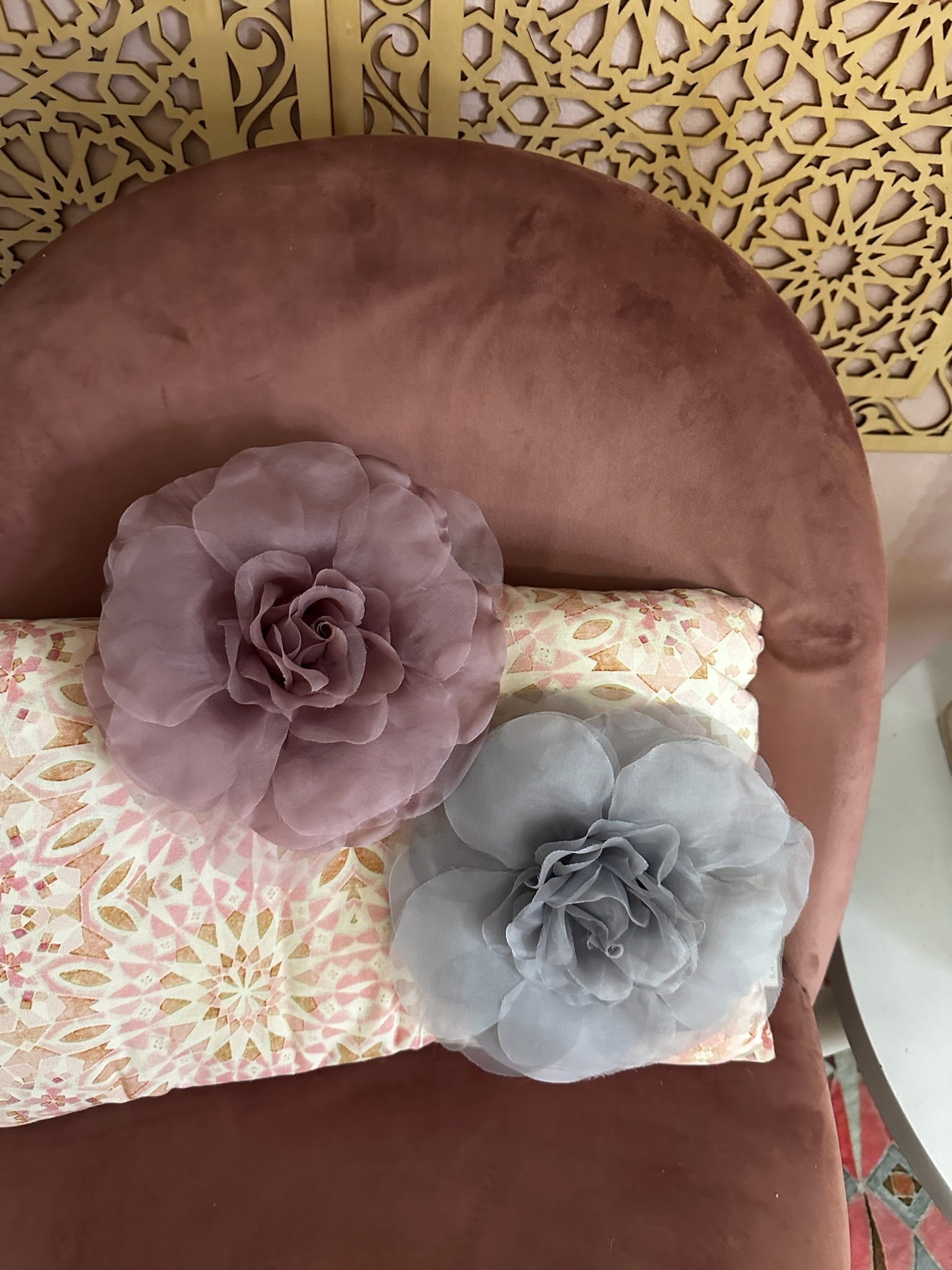 THE GRAND MYRON ROSE CLIP Epona Valley