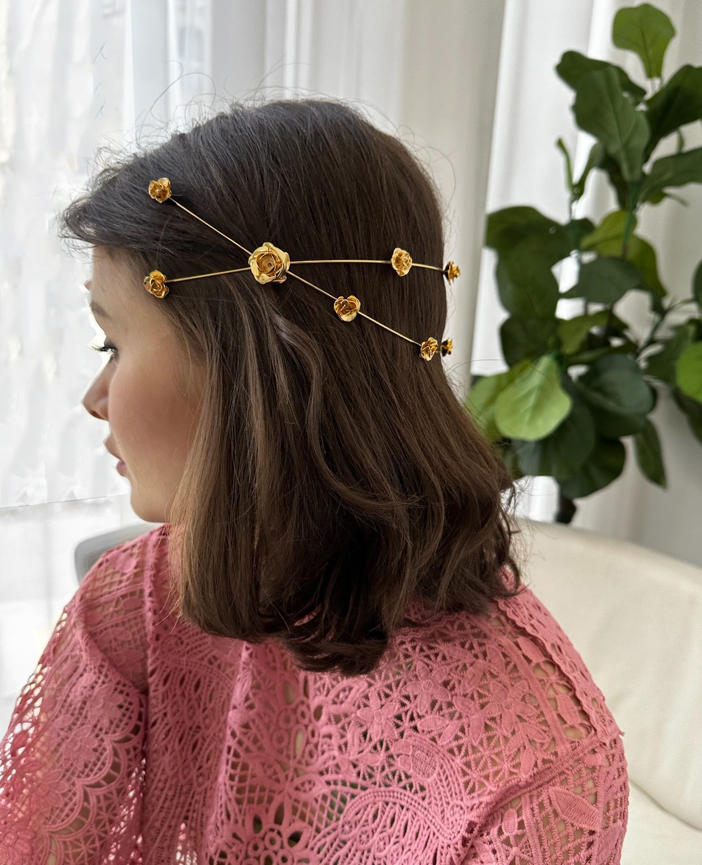 FIELD OF ROSES CIRCLET Epona Valley