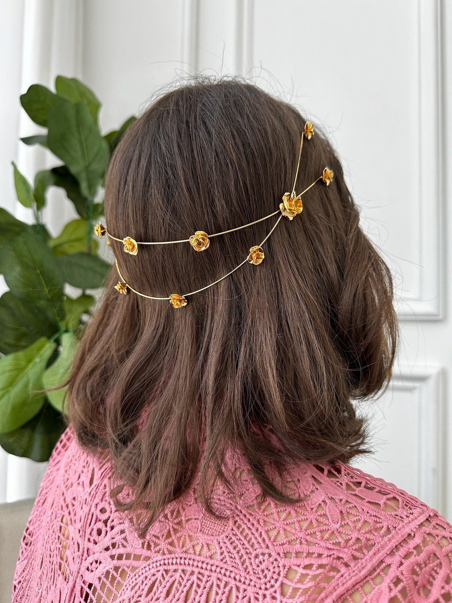 FIELD OF ROSES CIRCLET Epona Valley