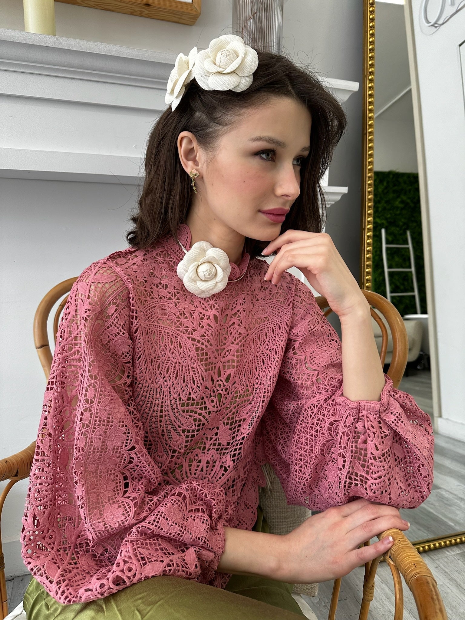 CAMELLIA CHOKER Necklaces Epona Valley