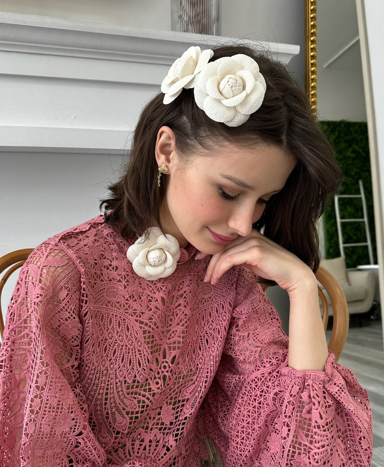 CAMELLIA CHOKER Necklaces Epona Valley