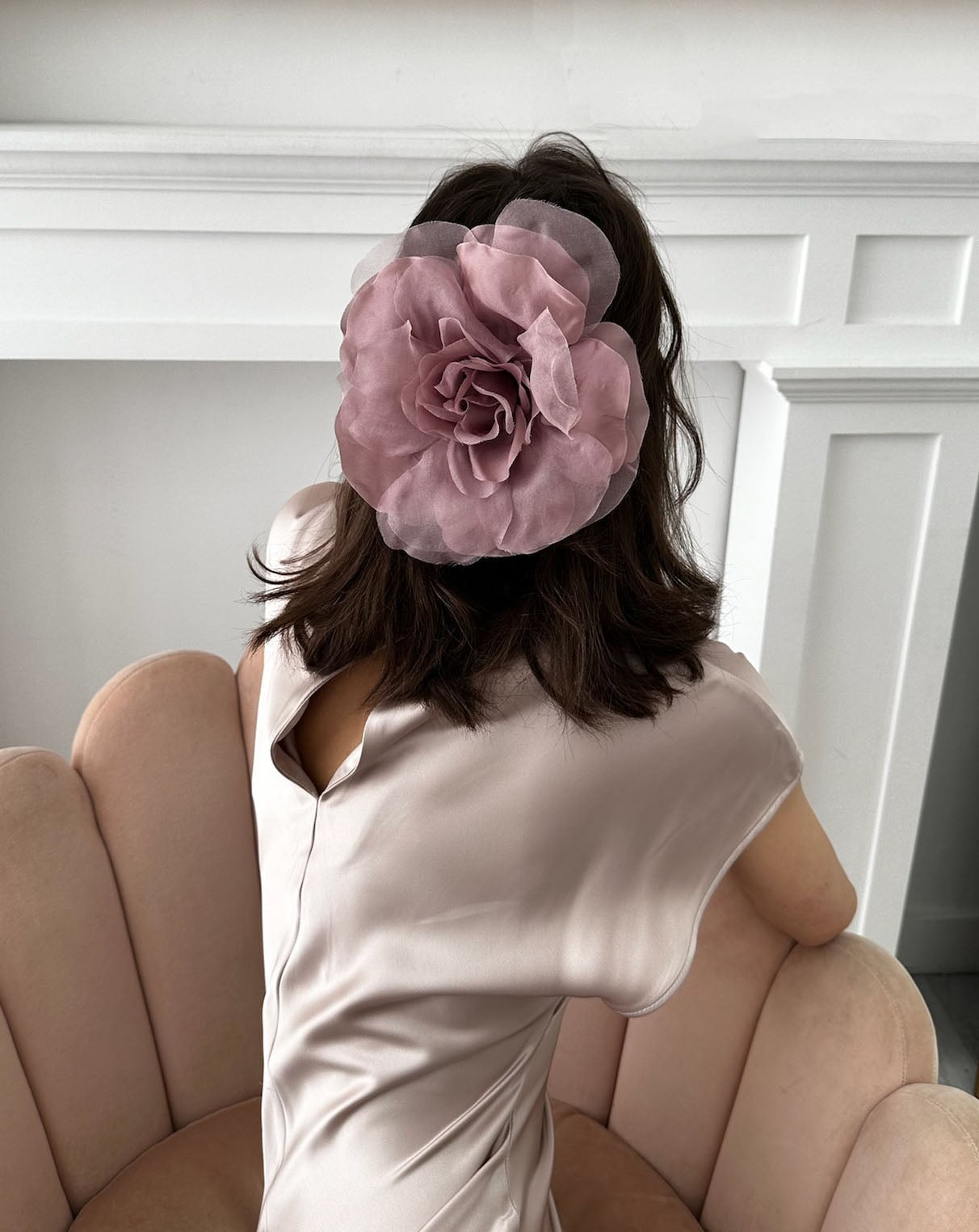 THE GRAND MYRON ROSE CLIP Epona Valley