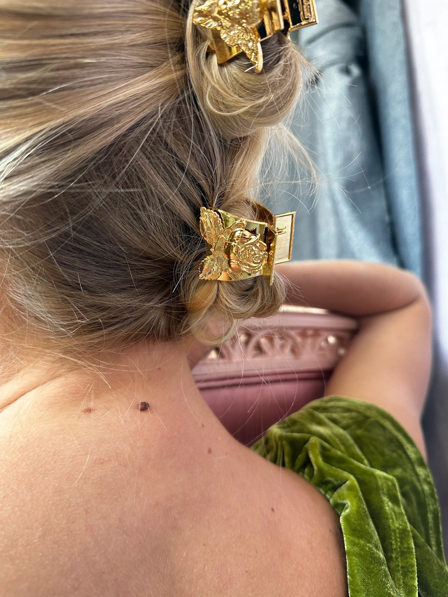 FIELD OF ROSES CLAW CLIP Clips & Barrettes Epona Valley