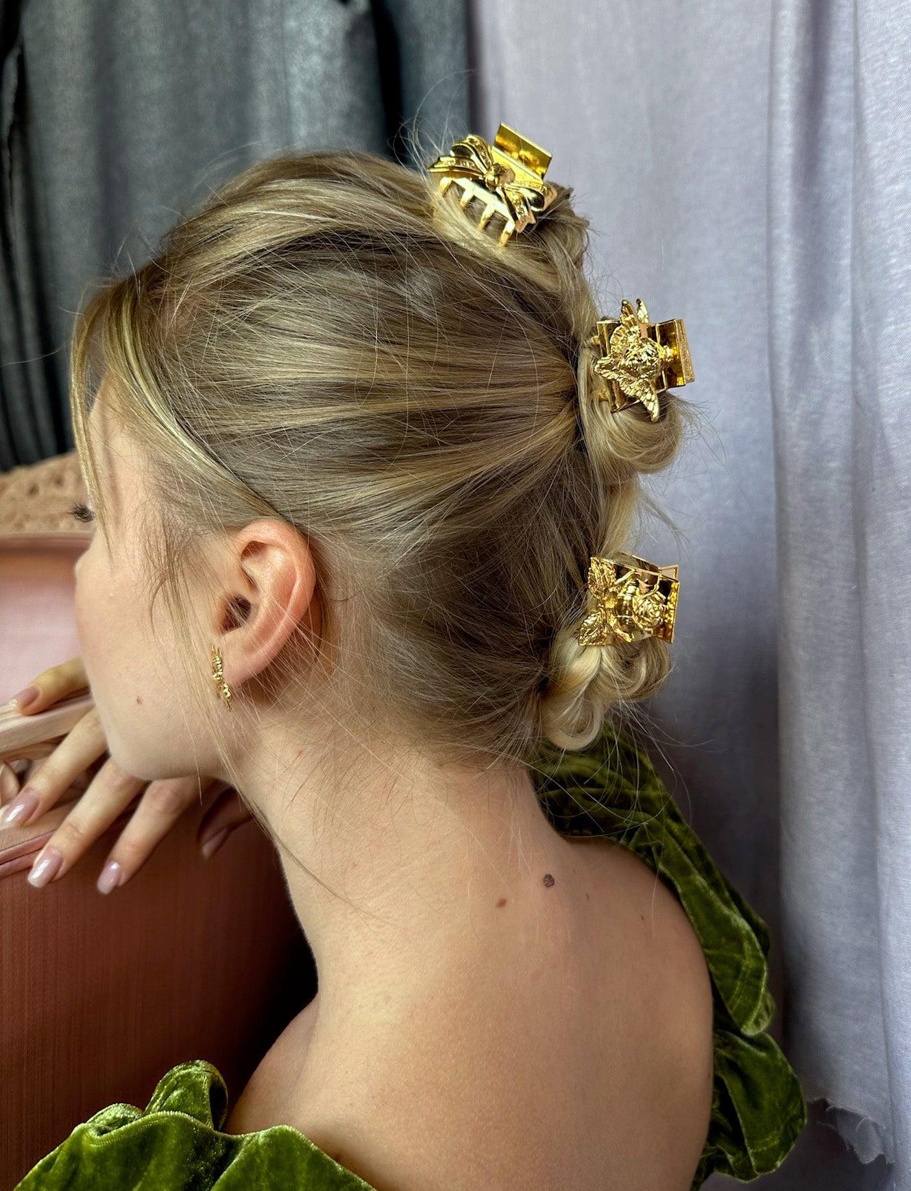 FIELD OF ROSES CLAW CLIP Clips & Barrettes Epona Valley