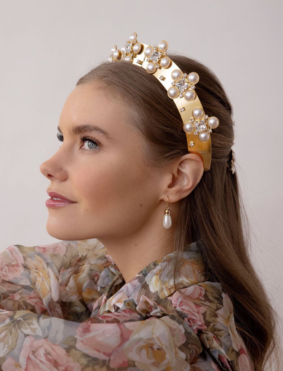 TUDOR CROWN Epona Valley