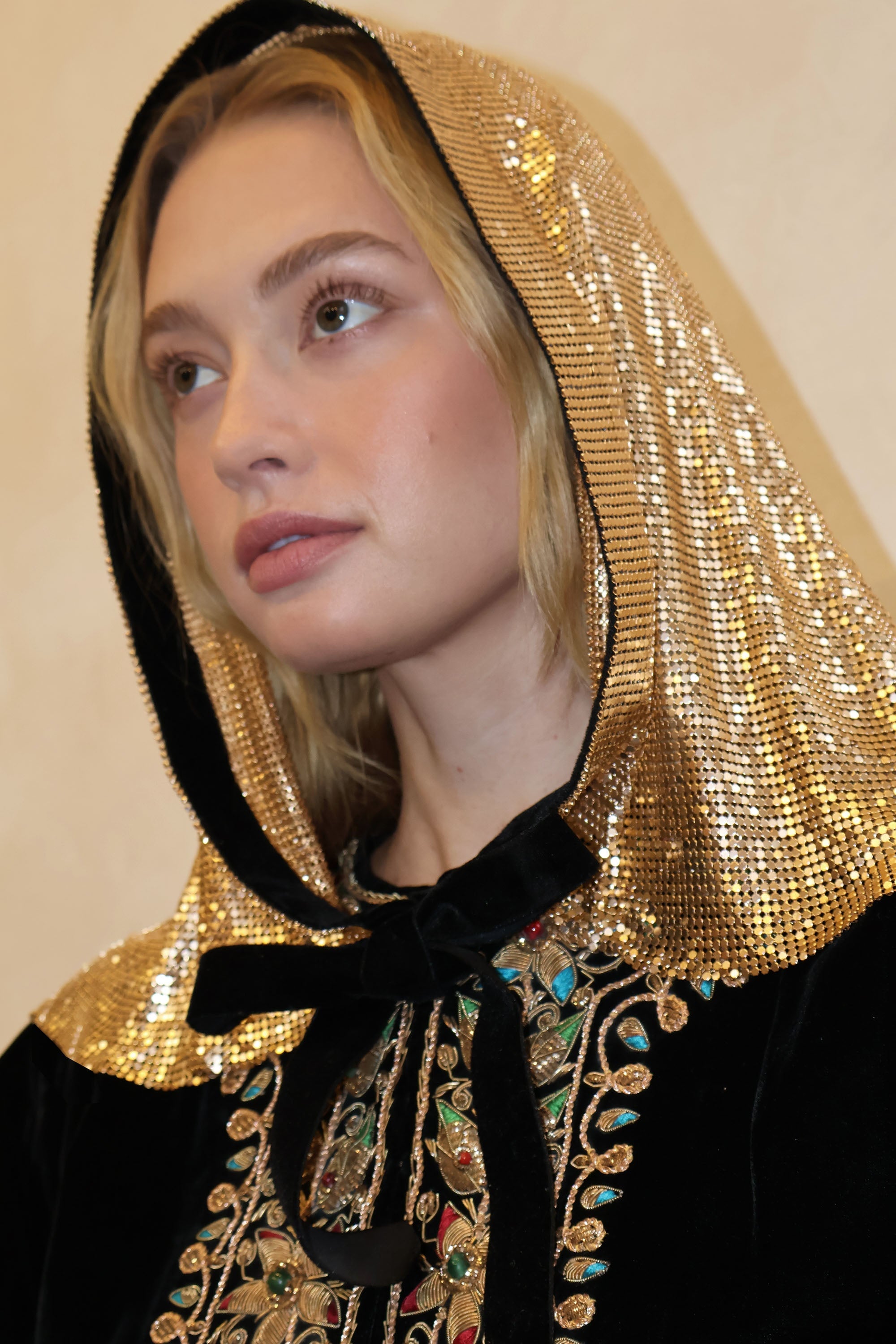 MAILLEAU HOOD SCARF CAPE Hair Accessories Epona Valley 