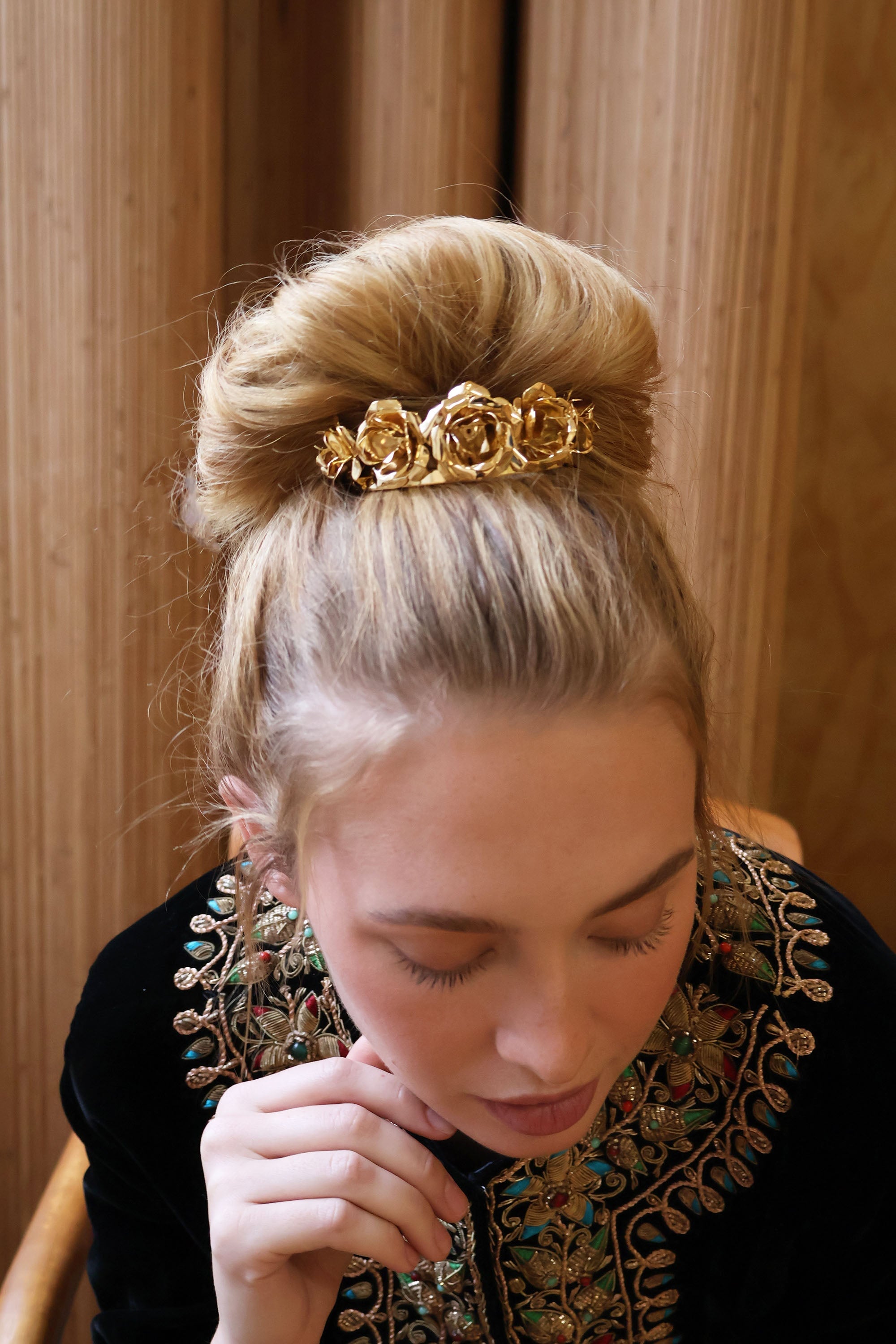 FIELD OF ROSES CORONET BUN COMB Clips & Barrettes Epona Valley 